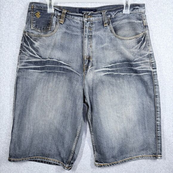 RocaWear Jean Shorts Men 38 Blue Med Wash Whiskering Wide Baggy Hip Hop Y2K - Picture 1 of 14